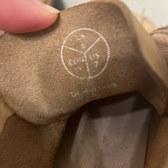 Dr. Martens Nubuck Suede shoe boots US 7 UK 5 = sole measures 11 in” - Picture 4 of 9